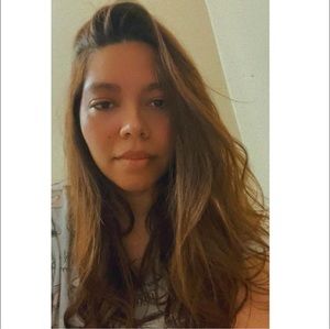 Meet your Posher, Daniela